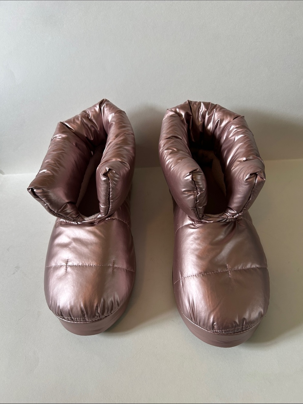 isotoner Metallic Rose Quilted Puffer Slipper Boots, Size XL
